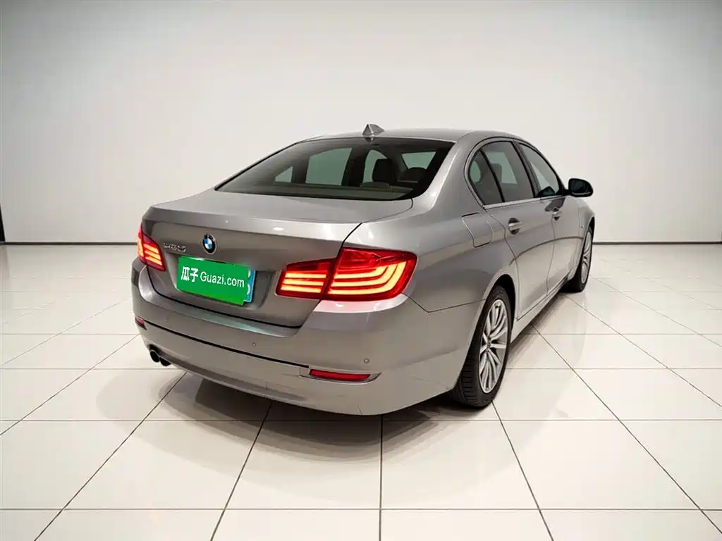 BMW 5 Series 2017 525Li Luxury Design Package фото 4