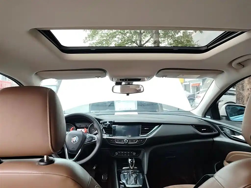 Buick Regal 2017 20T Elite Type фото 18