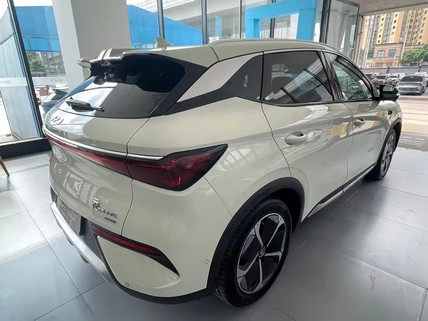 BYD Yuan PLUS 2025 Smart Drive 510KM Surpass Edition фото 12