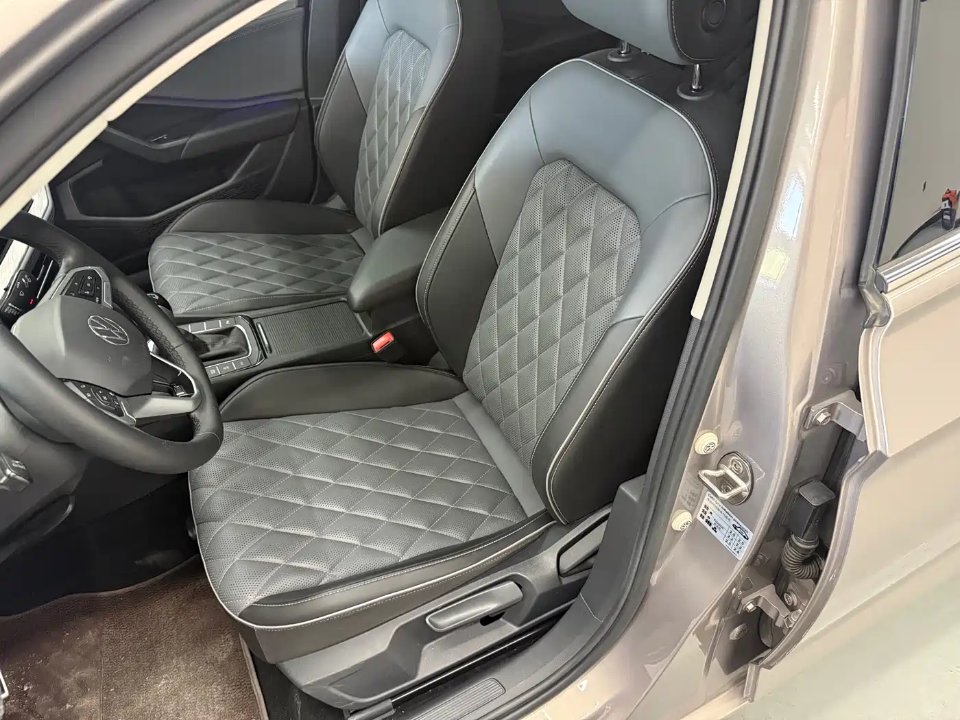 Volkswagen Sagitar 2023 280TSI DSG Beyond Lite фото 8