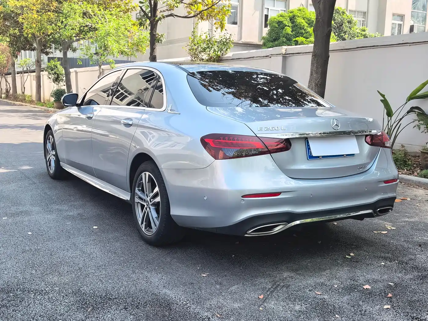 Mercedes-Benz E-Class 2022 E 260 L Sport фото 5