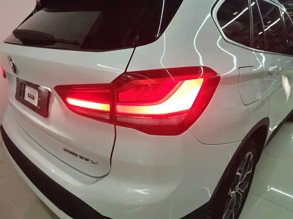 BMW X1 2021 sDrive25Li Leading фото 8