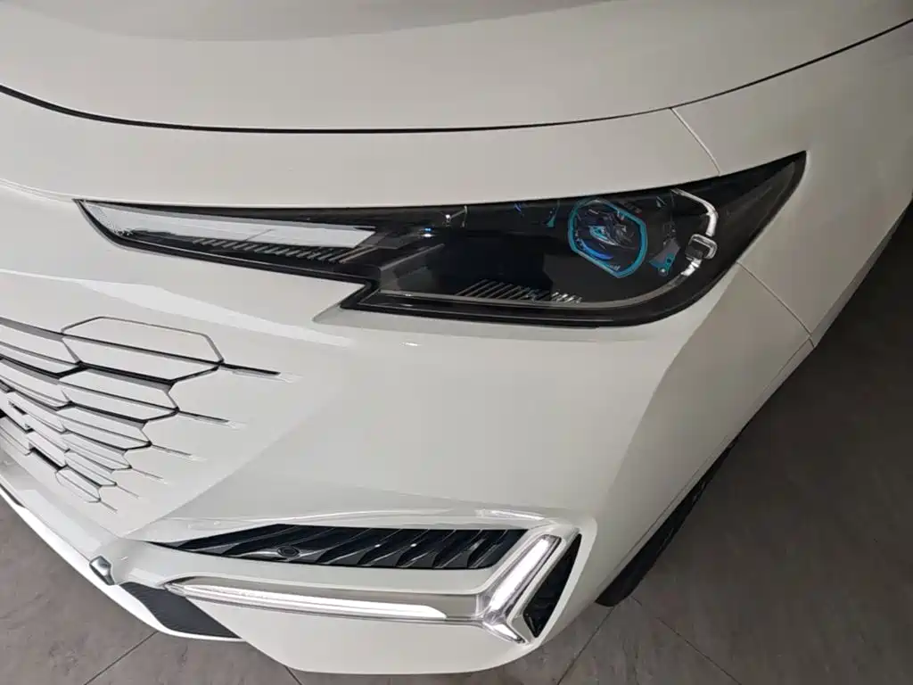 Changan UNI-K 2023 2024 2.0T FWD Global Edition