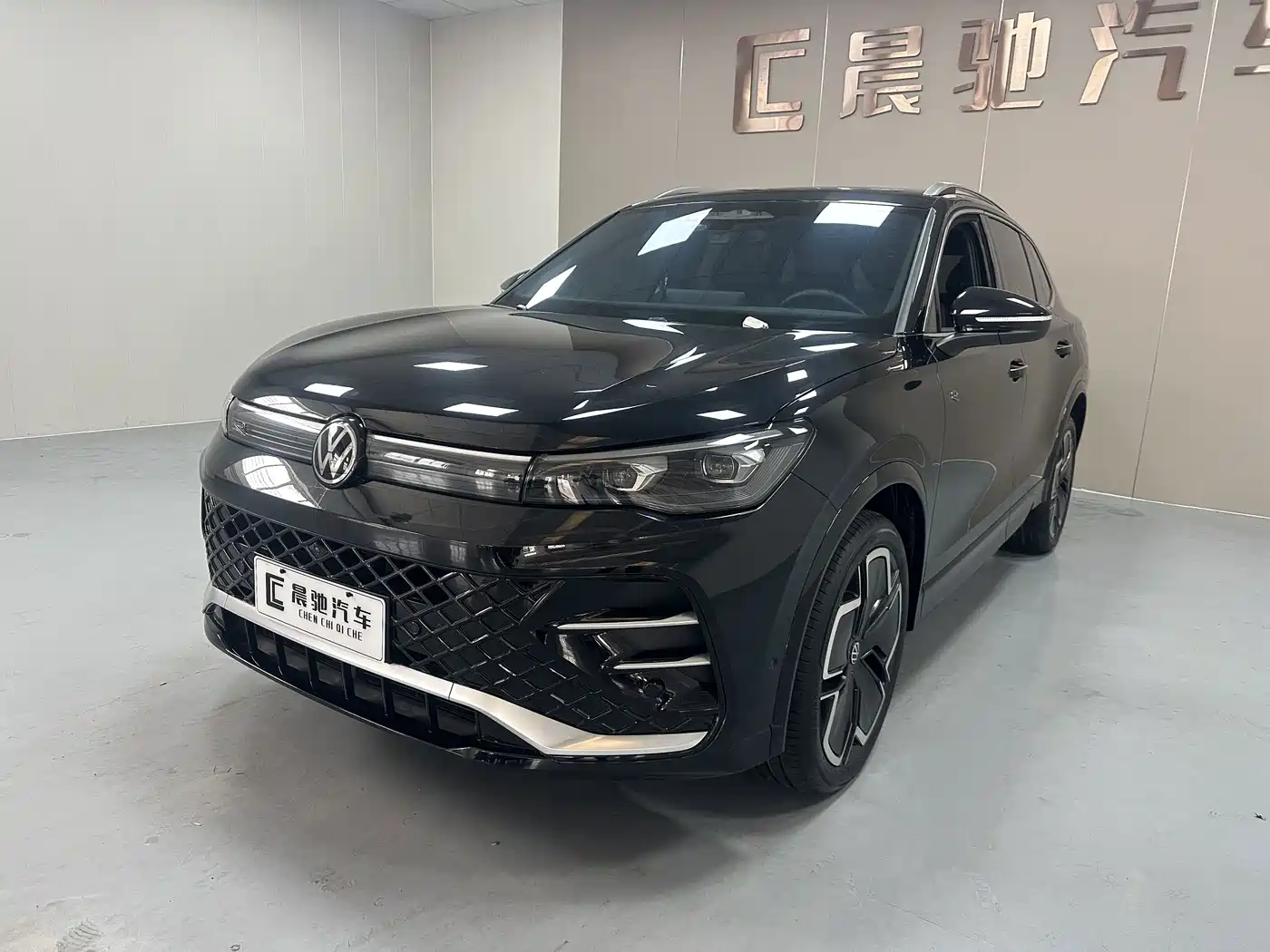 Volkswagen Tiguan L 2025 2024 PRO 380TSI 4WD R-Line Premium Edition