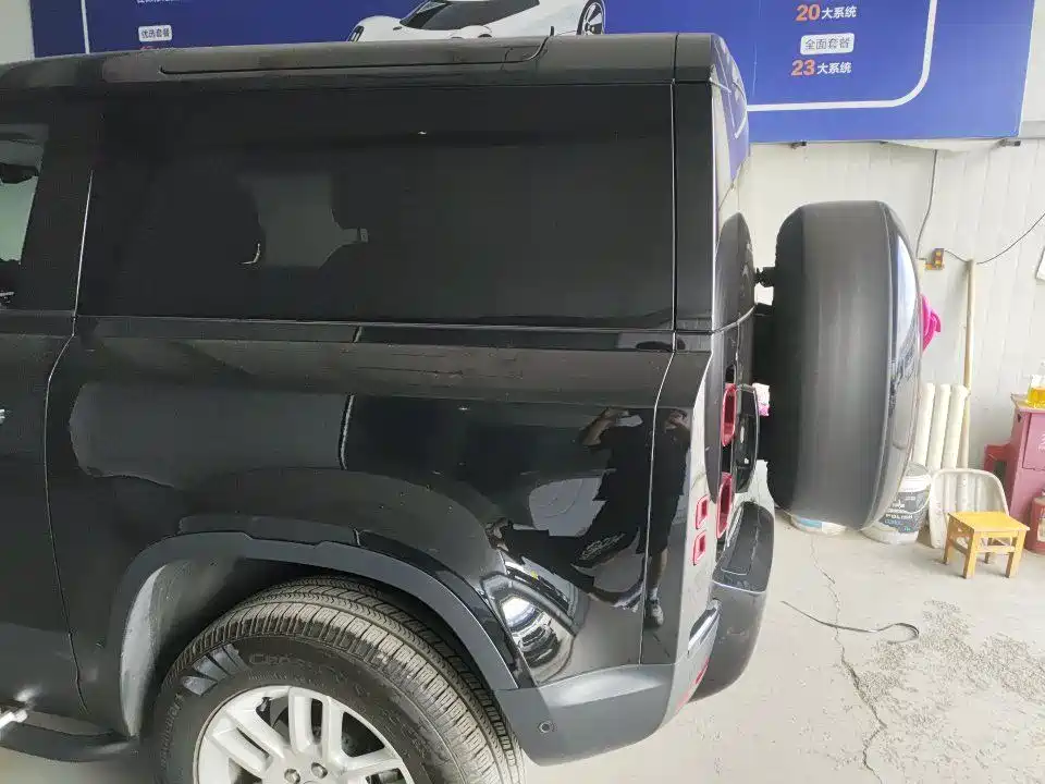 Land Rover Defender 2025 2025 90 2.0T P300 S