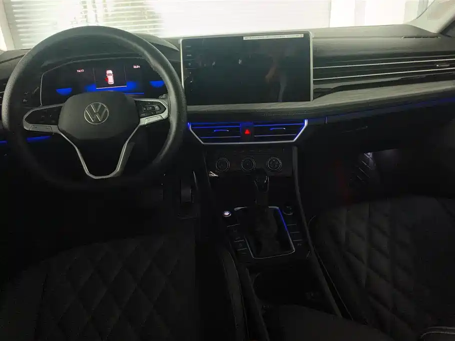Volkswagen Sagitar 2025 300TSI DSG Surpass Edition фото 12