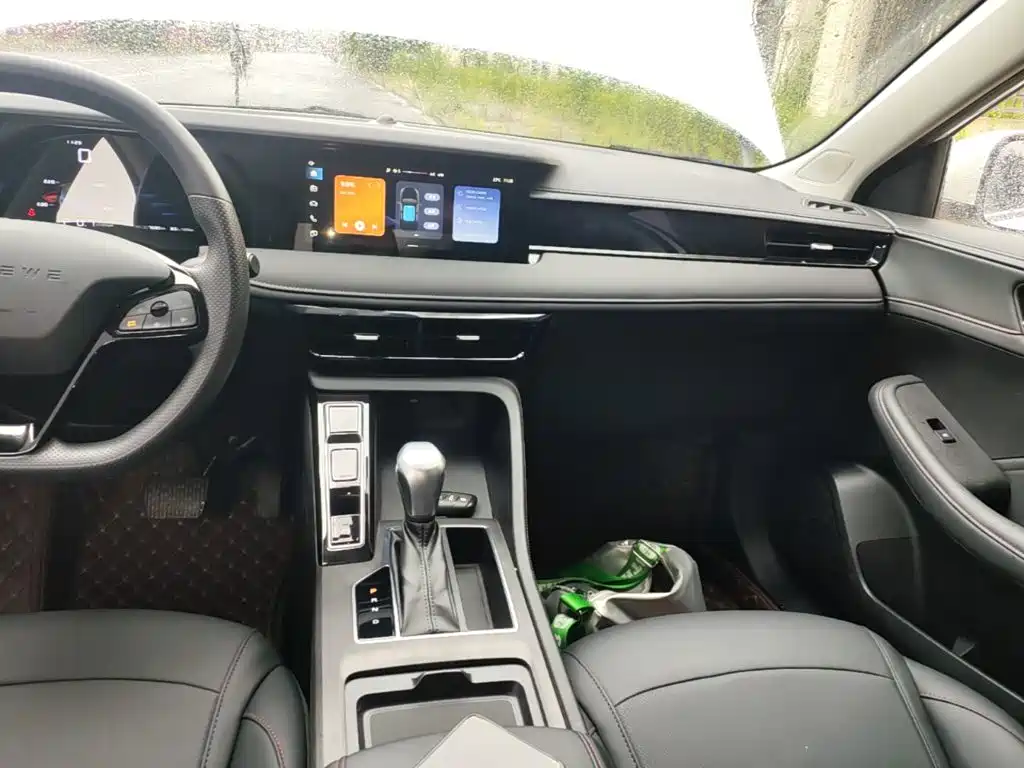 Roewe i5 2025 2023 1.5L CVT Luxury Edition