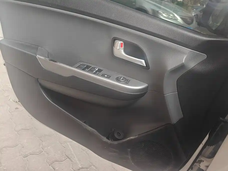 Kia K2 2017 2015 Sedan 1.4L AT GLS