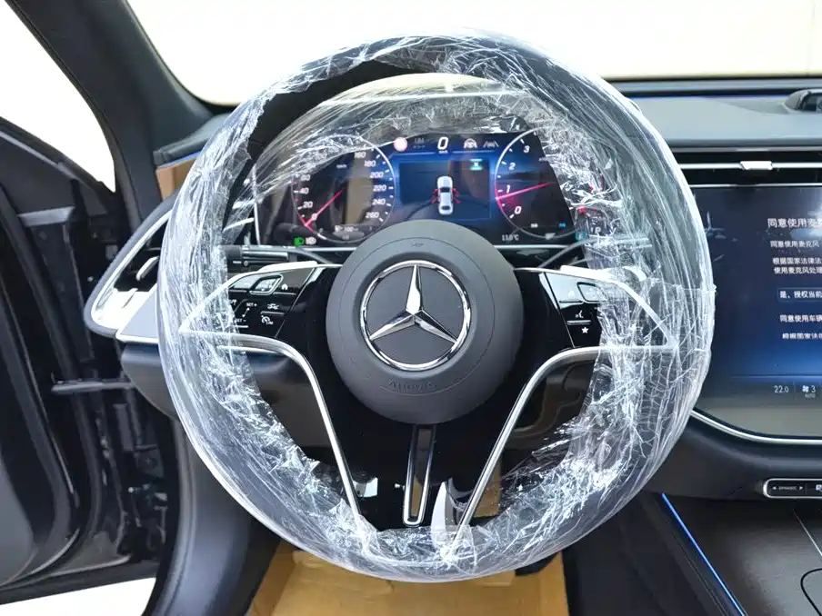 Mercedes-Benz E-Class 2026 E 300 L Luxury фото 8