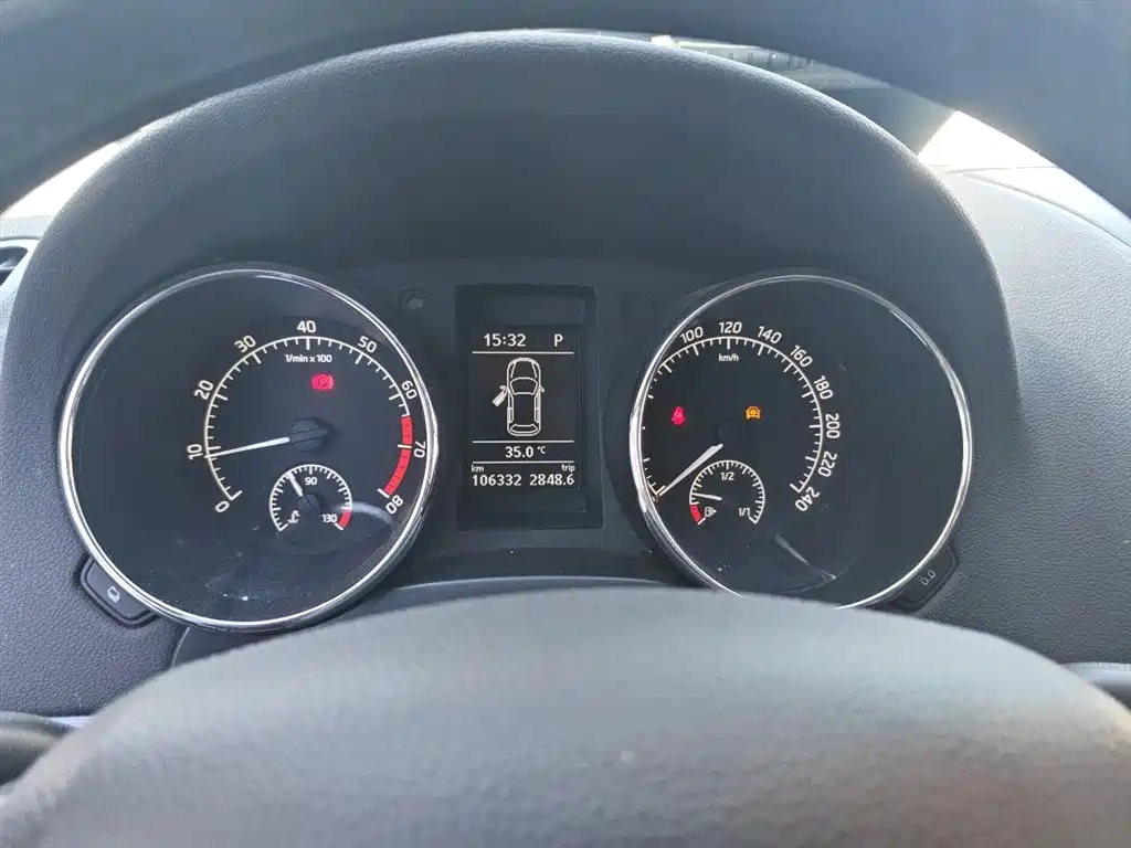 Škoda Yeti 2017 TSI280 DSG Pioneer фото 8