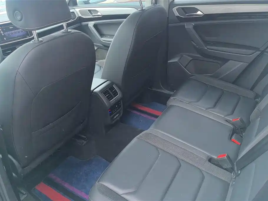 Volkswagen Tayron 2021 330TSI 2WD Luxury Smart Connect Edition фото 11