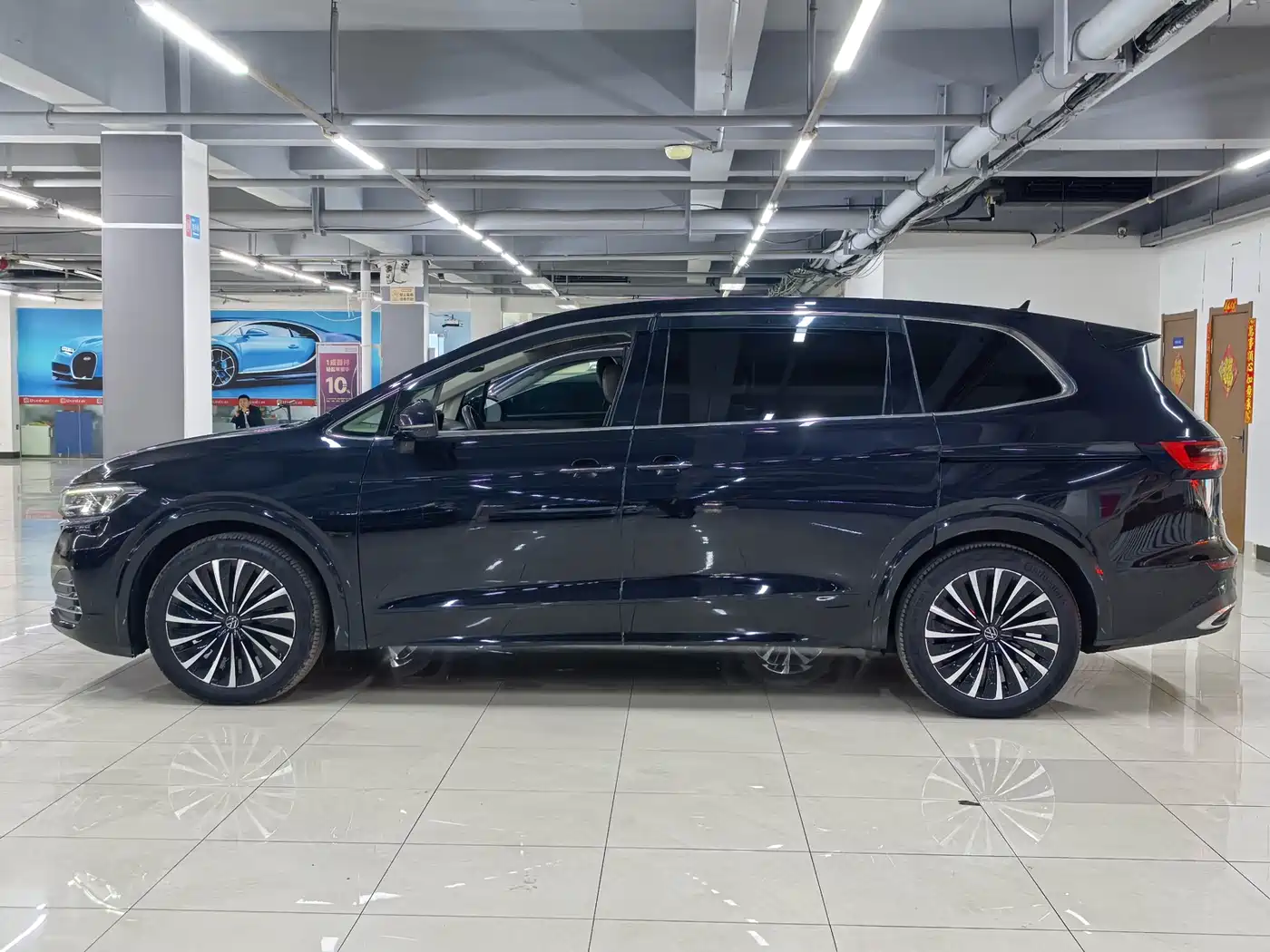 Volkswagen Viloran 2020 380TSI Premium фото 10