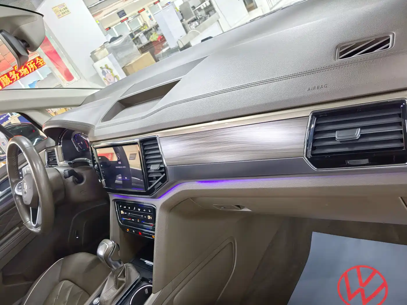Volkswagen Viloran 2020 380TSI Premium фото 20