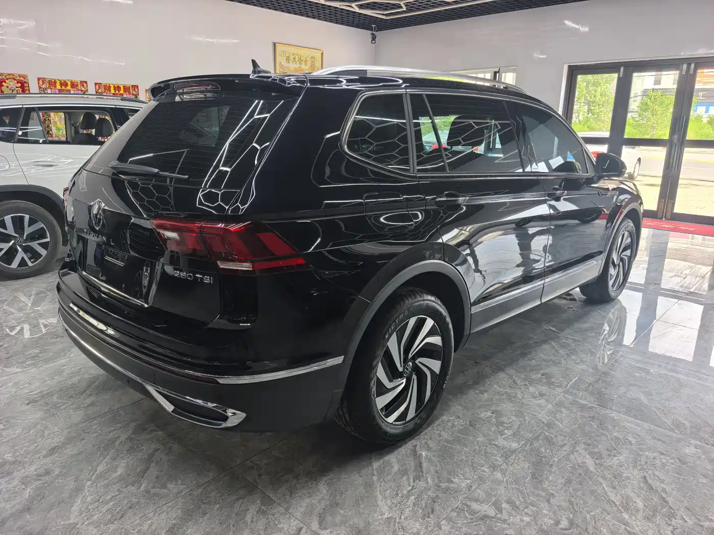 Фото 5 - Volkswagen Tiguan L
