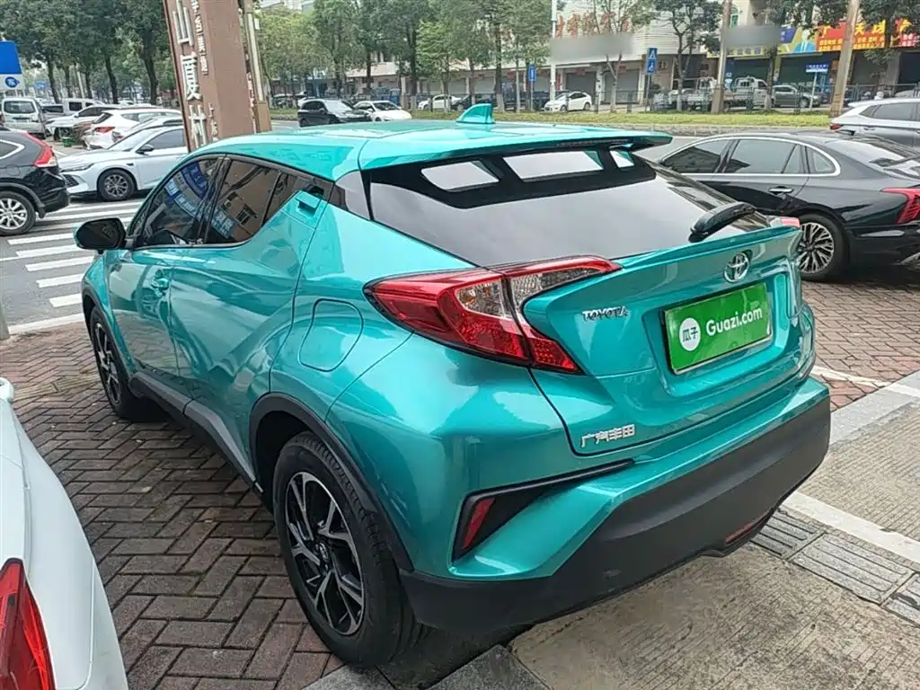 Toyota C-HR 2018 2.0L Leading Edition China VI фото 5