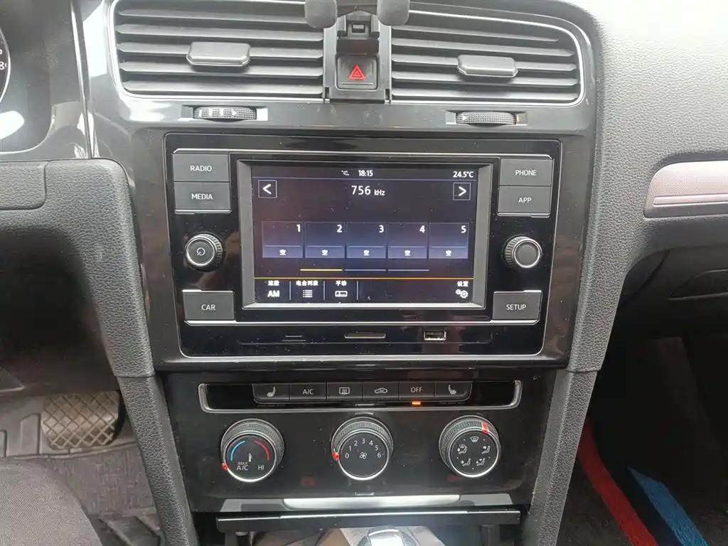 Volkswagen Golf 2018 230TSI Automatic Comfort фото 6