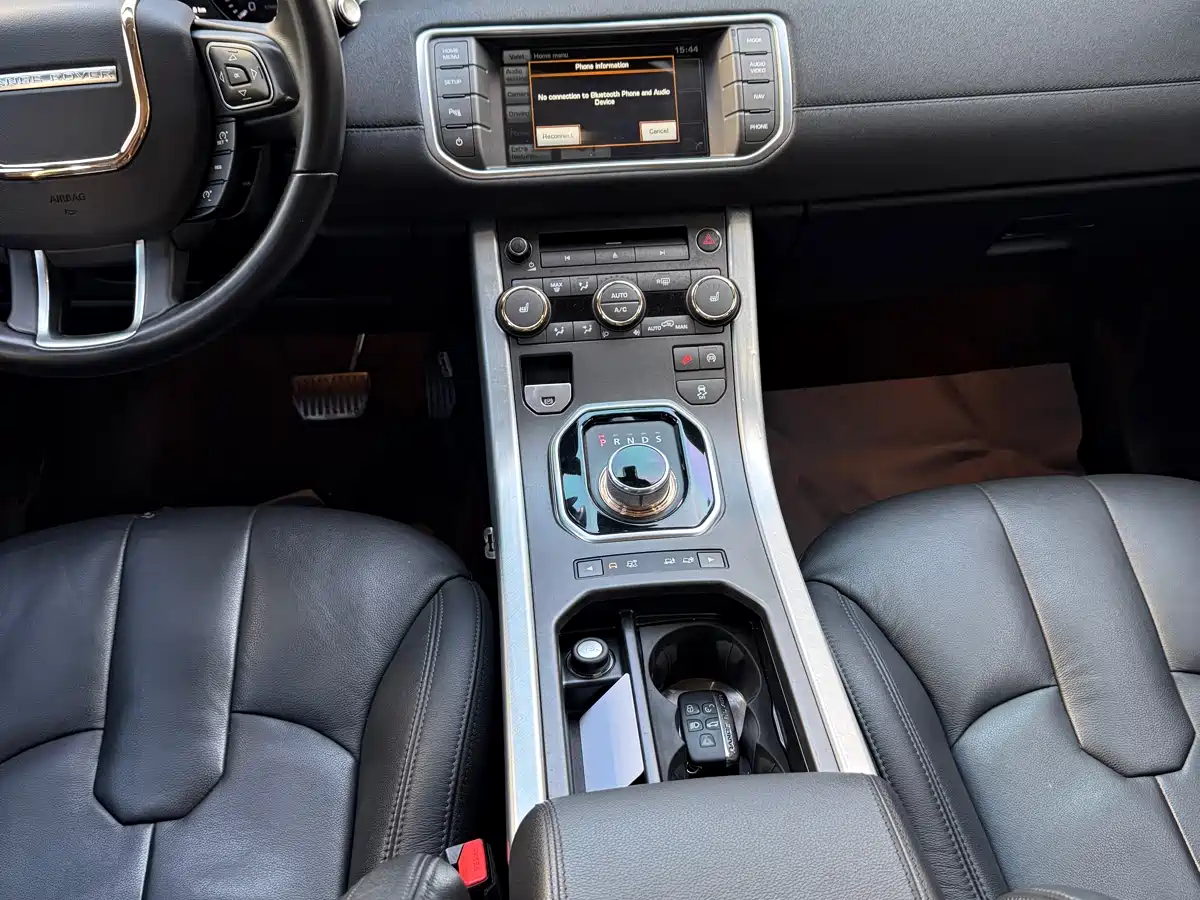 Land Rover Range Rover Evoque 2015 2.0T 5-Door Intelligent Edition фото 8