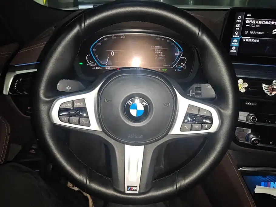 BMW 5 Series New Energy 2021 535Le M Sport Package фото 15
