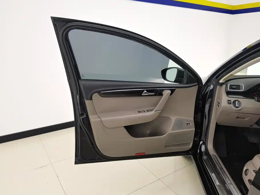 Фото 7 - Volkswagen Magotan