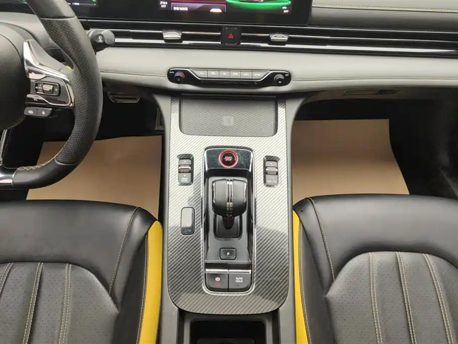 GAC Trumpchi Trumpchi Emkoo 2021 270T DCT J16 Edition фото 16