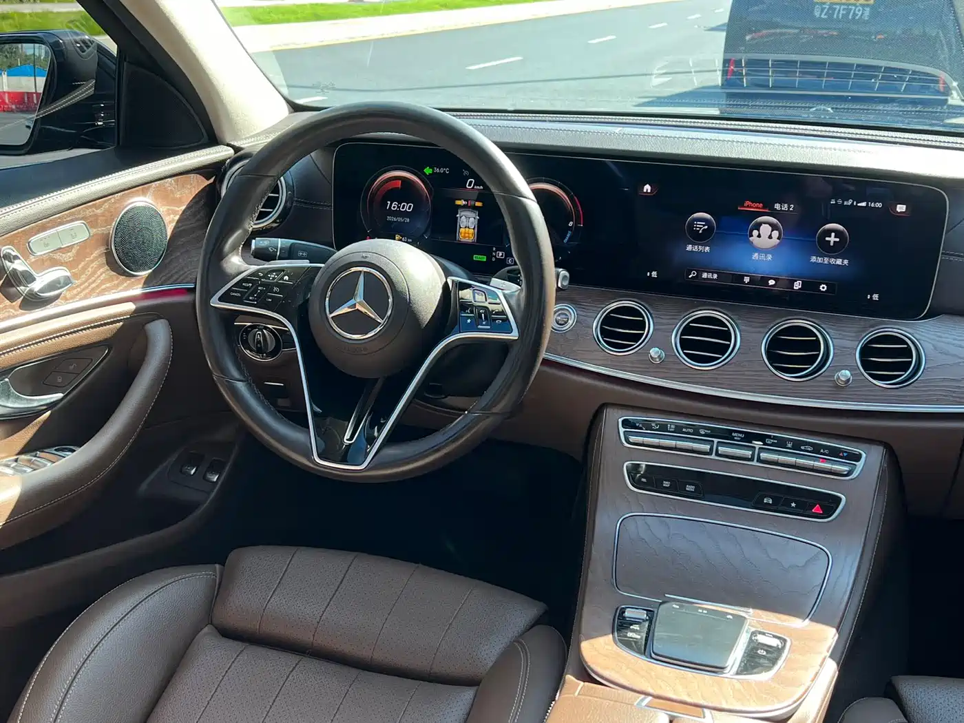 Mercedes-Benz E-Class New Energy 2022 E 350 e L Plug-in Hybrid Sedan фото 13