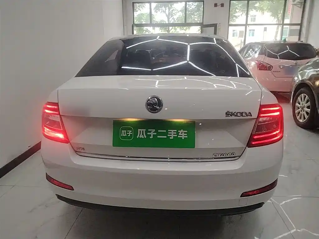 Škoda Octavia 2015 1.6L Automatic逸俊版 фото 6