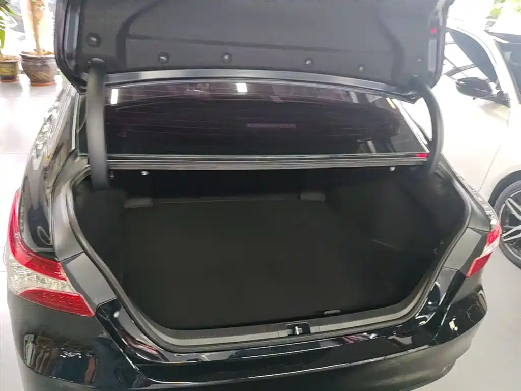 Toyota Camry 2019 2.5G Luxury (China V) фото 19