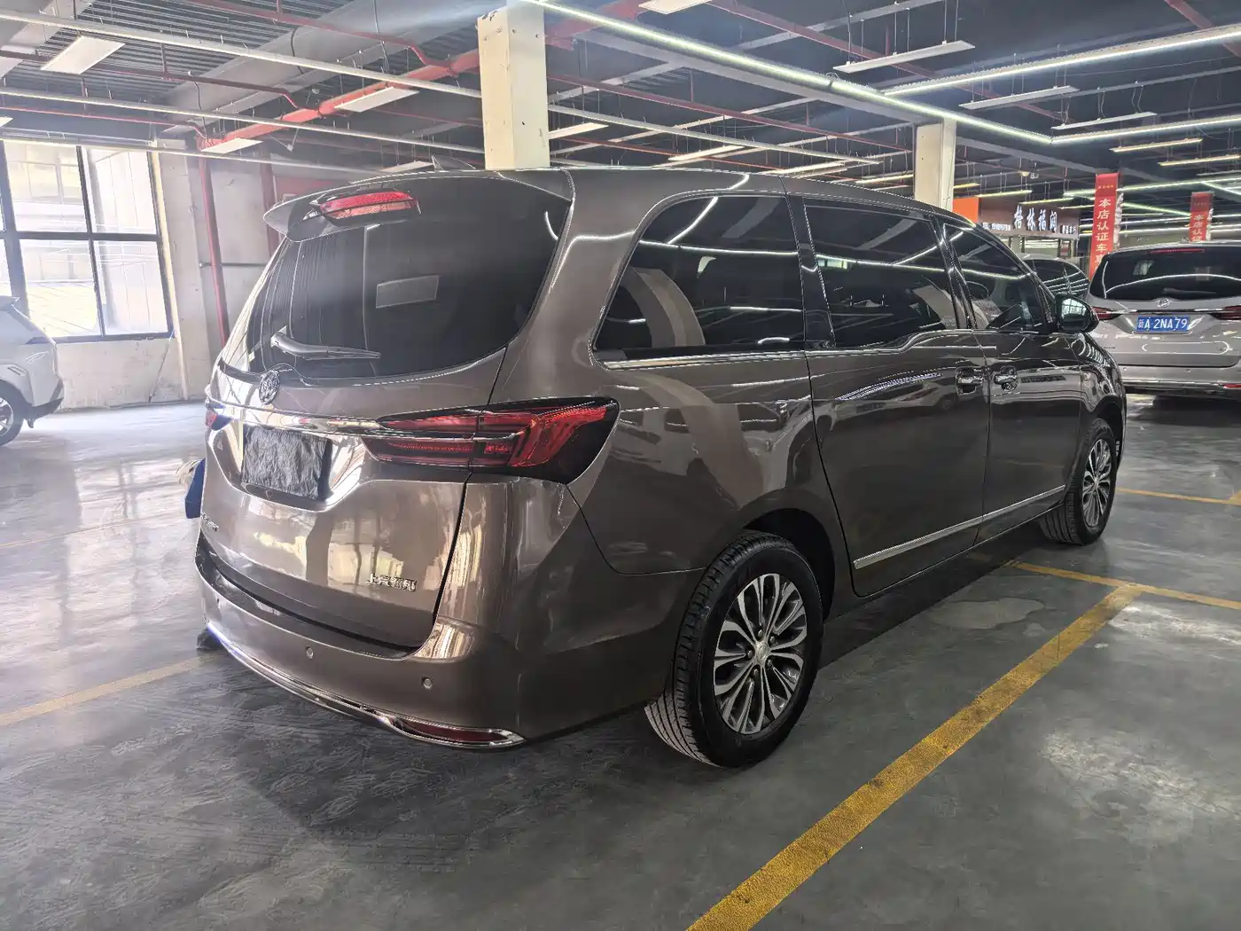 Buick GL8 2021 Land Business Class 652T Luxury фото 4
