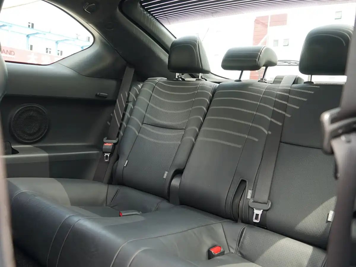 Toyota Zelos 2011 2.5L Standard Edition фото 17