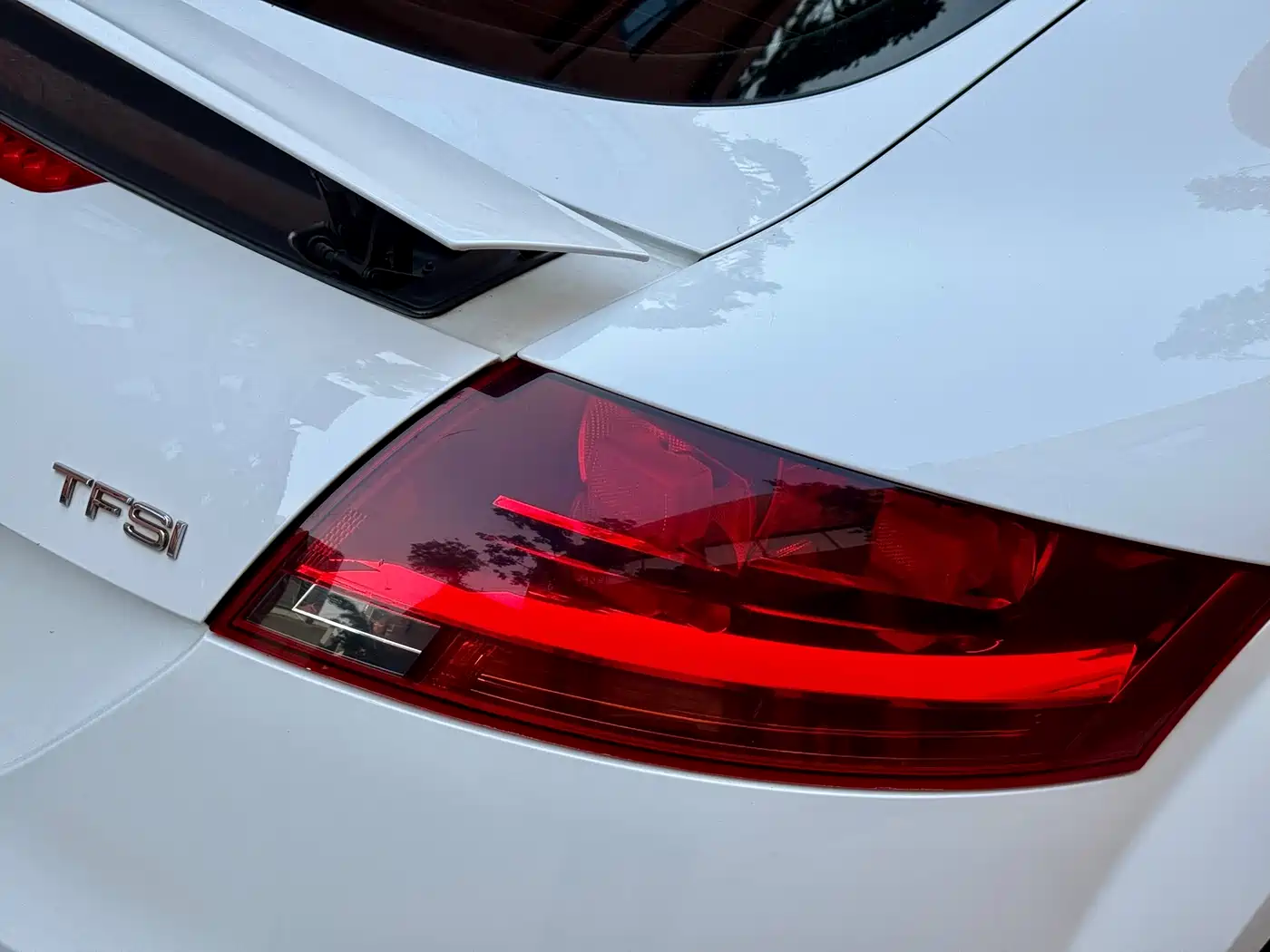 Audi TT 2011 TT Coupe 2.0TFSI quattro фото 10