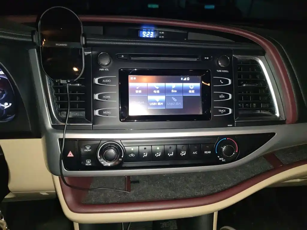 Toyota Highlander 2017 2.0T 4WD Elite 7-Seater фото 10