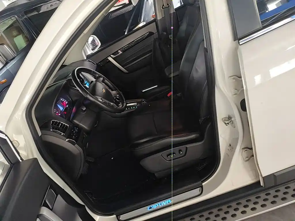 Chevrolet Captiva 2018 2015 2.4L AWD Flagship 7-Seater