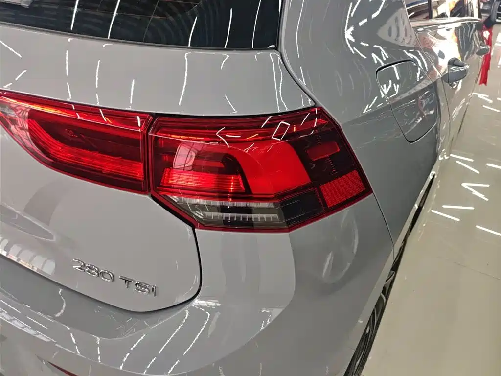 Volkswagen Golf 2023 Facelift 280TSI DSG Pro фото 24