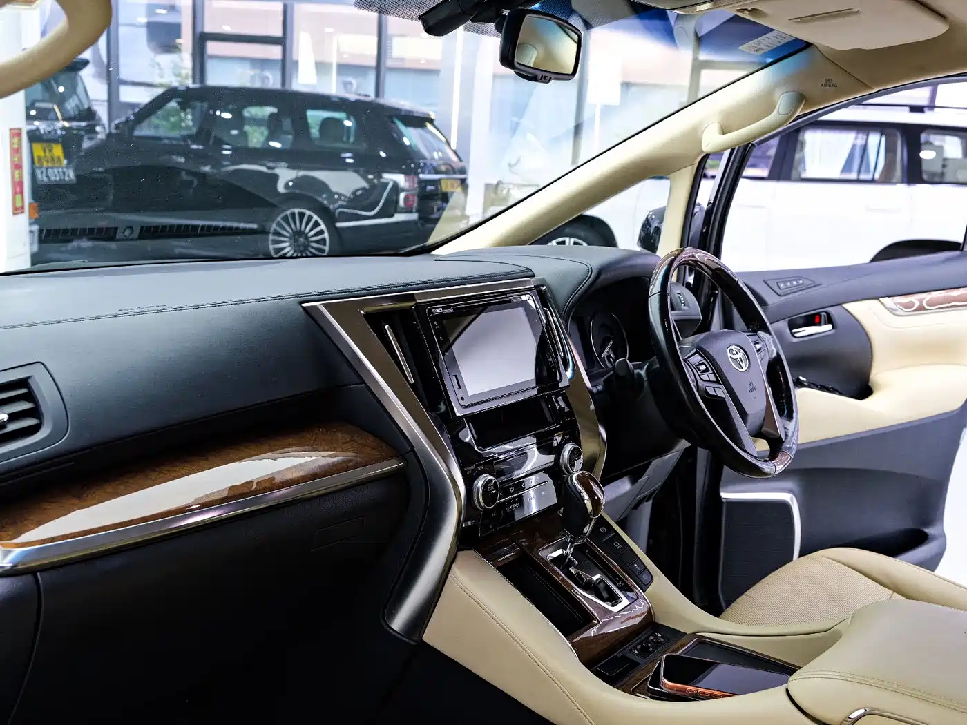 Toyota Alphard 2018 Facelift 3.5L Premium Edition фото 7