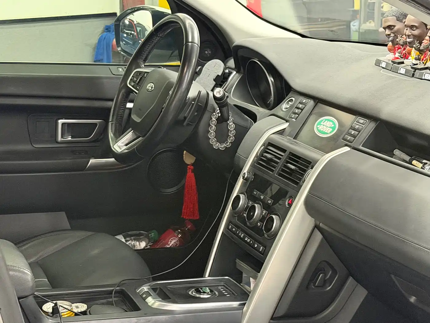 Land Rover Discovery Sport 2018 240PS SE Edition фото 9