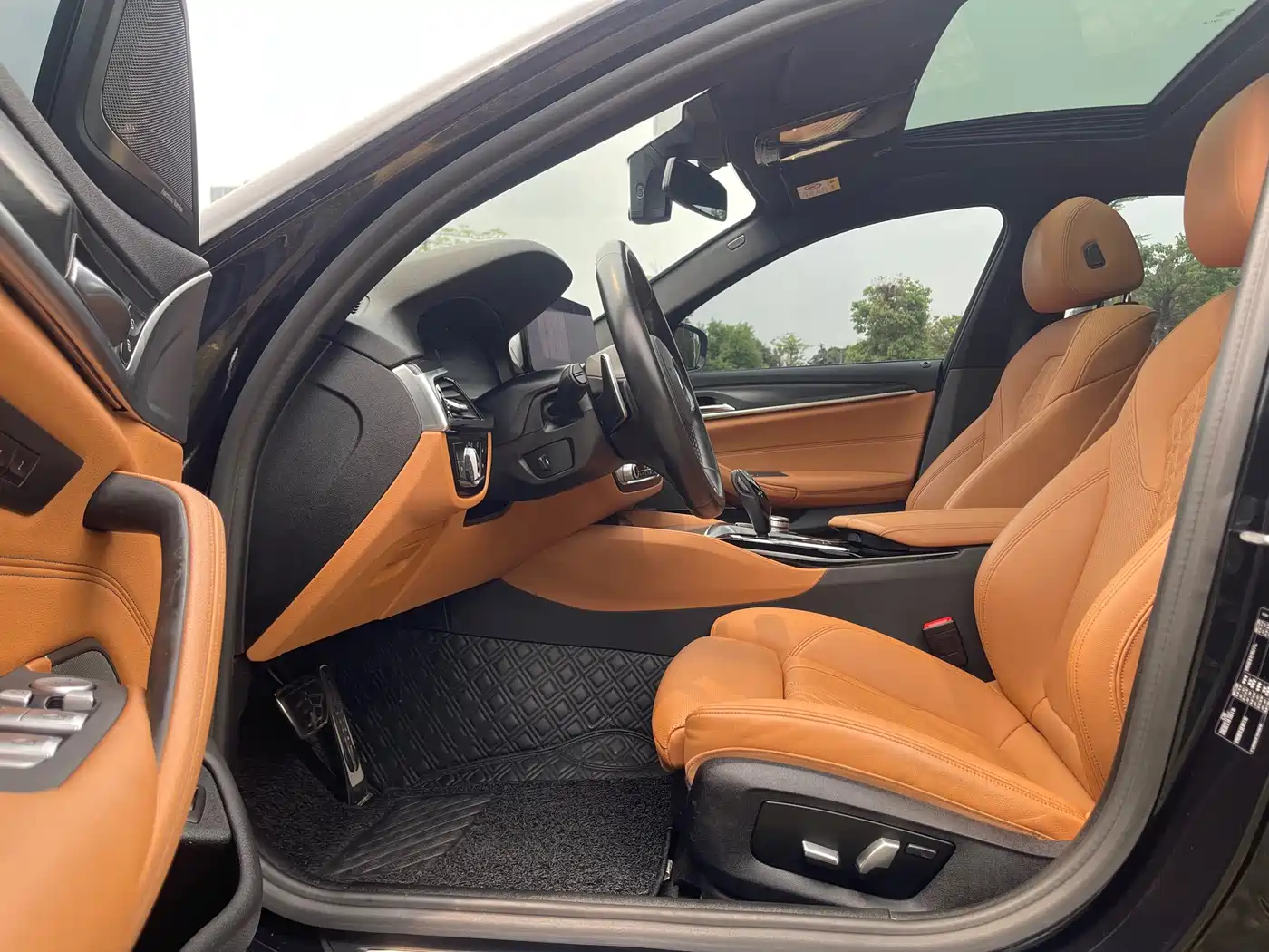 BMW 5 Series (Import) 2021 530i M Sport Package фото 7
