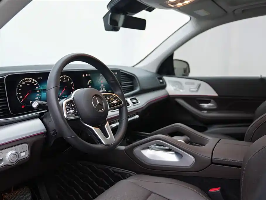 Mercedes-Benz GLE 2023 GLE 450 4MATIC Fashion фото 6