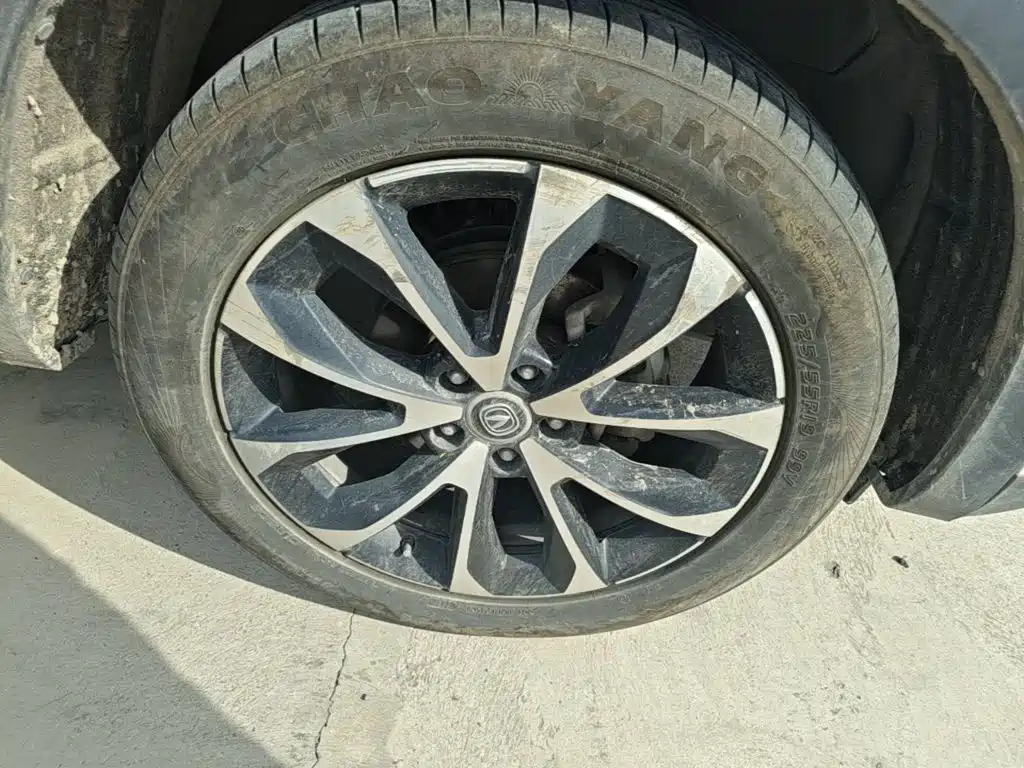 Photo 12 - Changan CS85