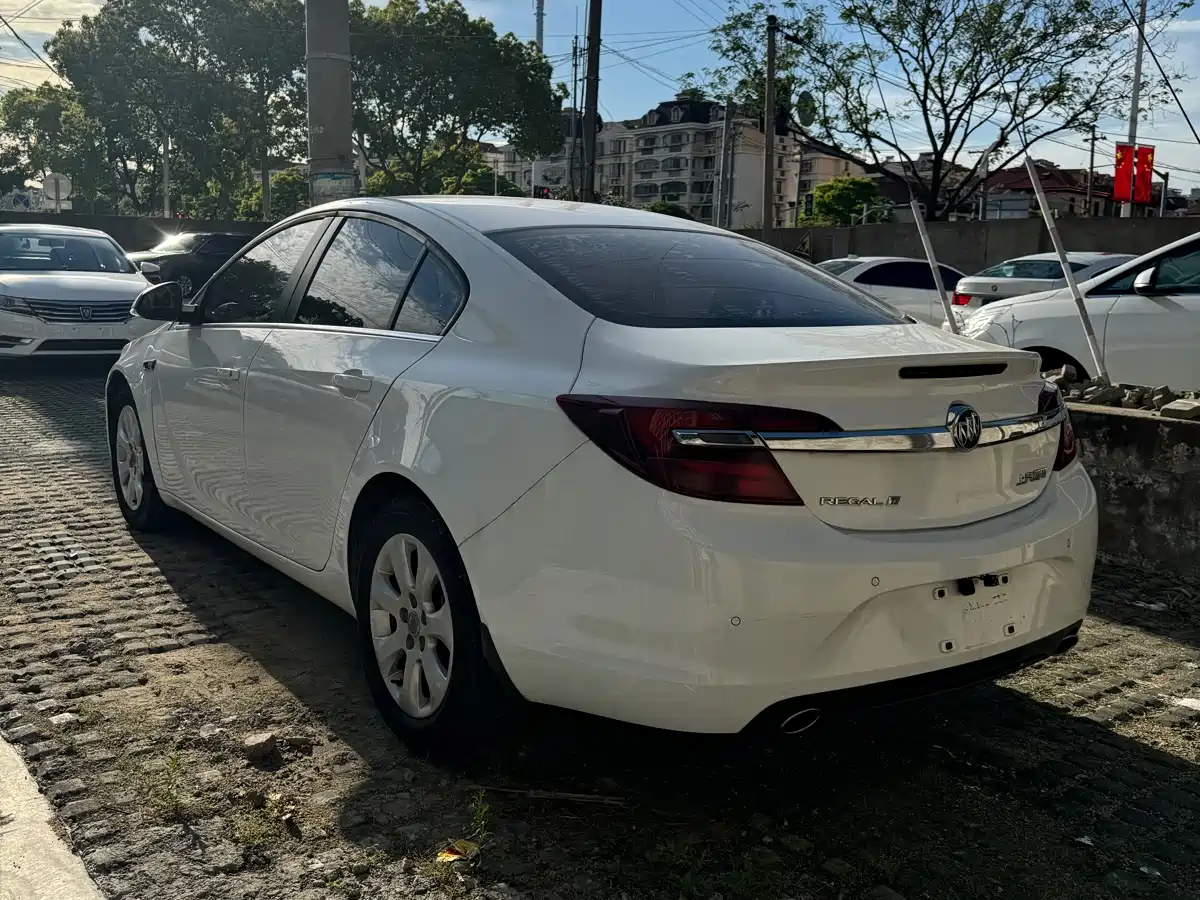 Buick Regal 2015 1.6T Leading Tech Edition фото 14