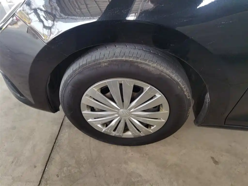 Volkswagen Santana 2016 1.6L Manual Trend Edition фото 25
