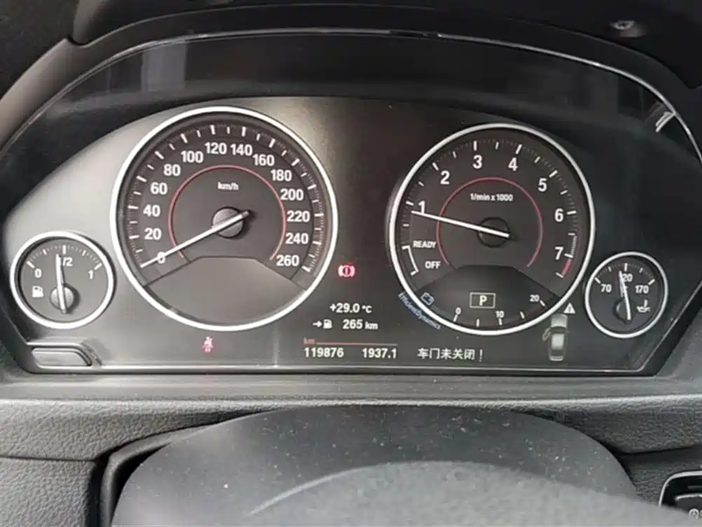 BMW 3 Series 2017 320Li M Sport фото 5