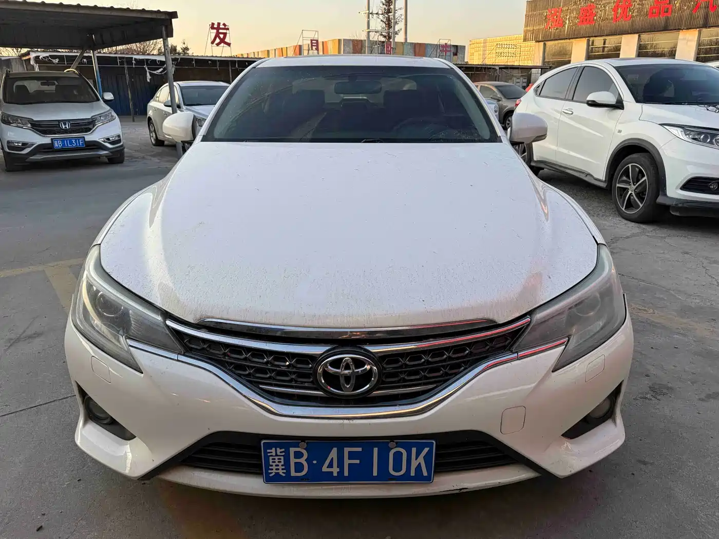 Toyota Reiz 2013 2.5V Elite Edition фото 2