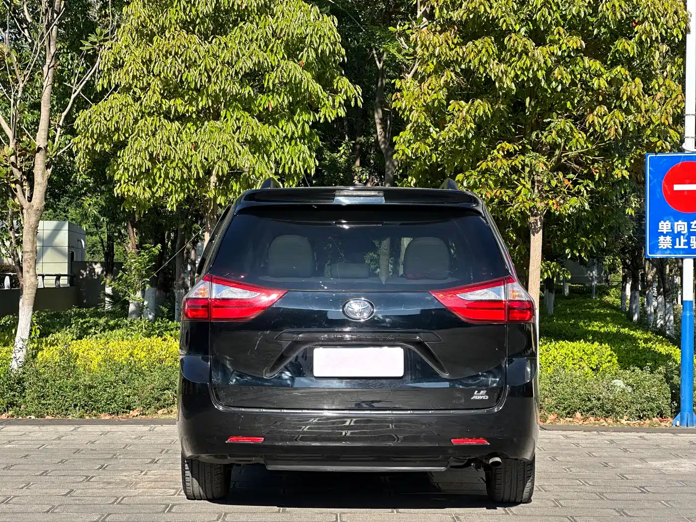 Toyota Sienna 2015 3.5L 4WD L фото 5