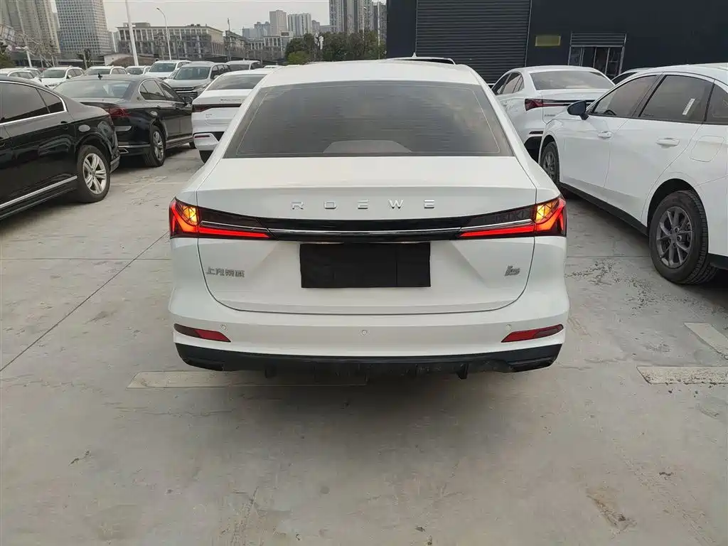 ROEWE I5