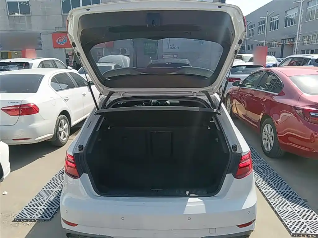 Audi A3 2019 Sportback 35 TFSI Fashion China V фото 19