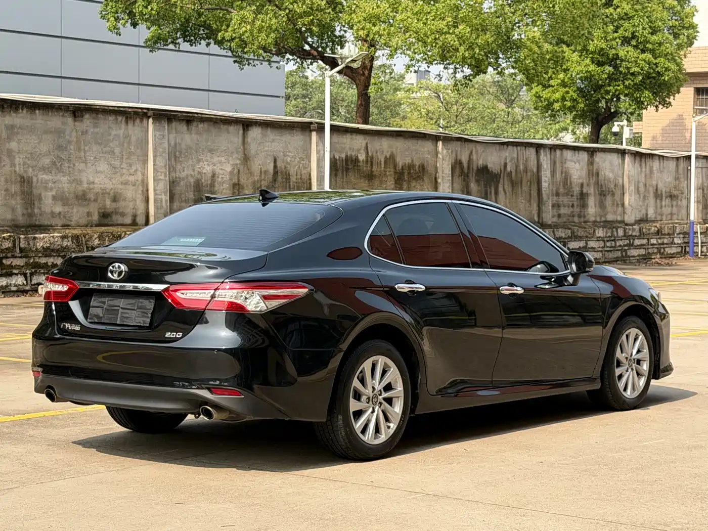 Toyota Camry 2021 2.0G Luxury Edition фото 7