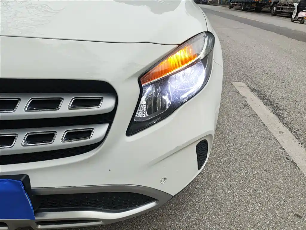 Mercedes-Benz GLA 2019 GLA 200 Dynamic фото 18