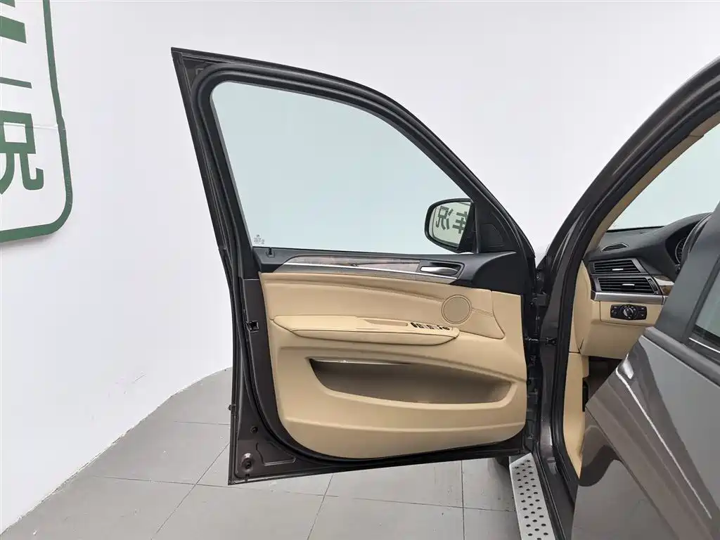 BMW X5 (Import) 2013 xDrive35i Luxury фото 8