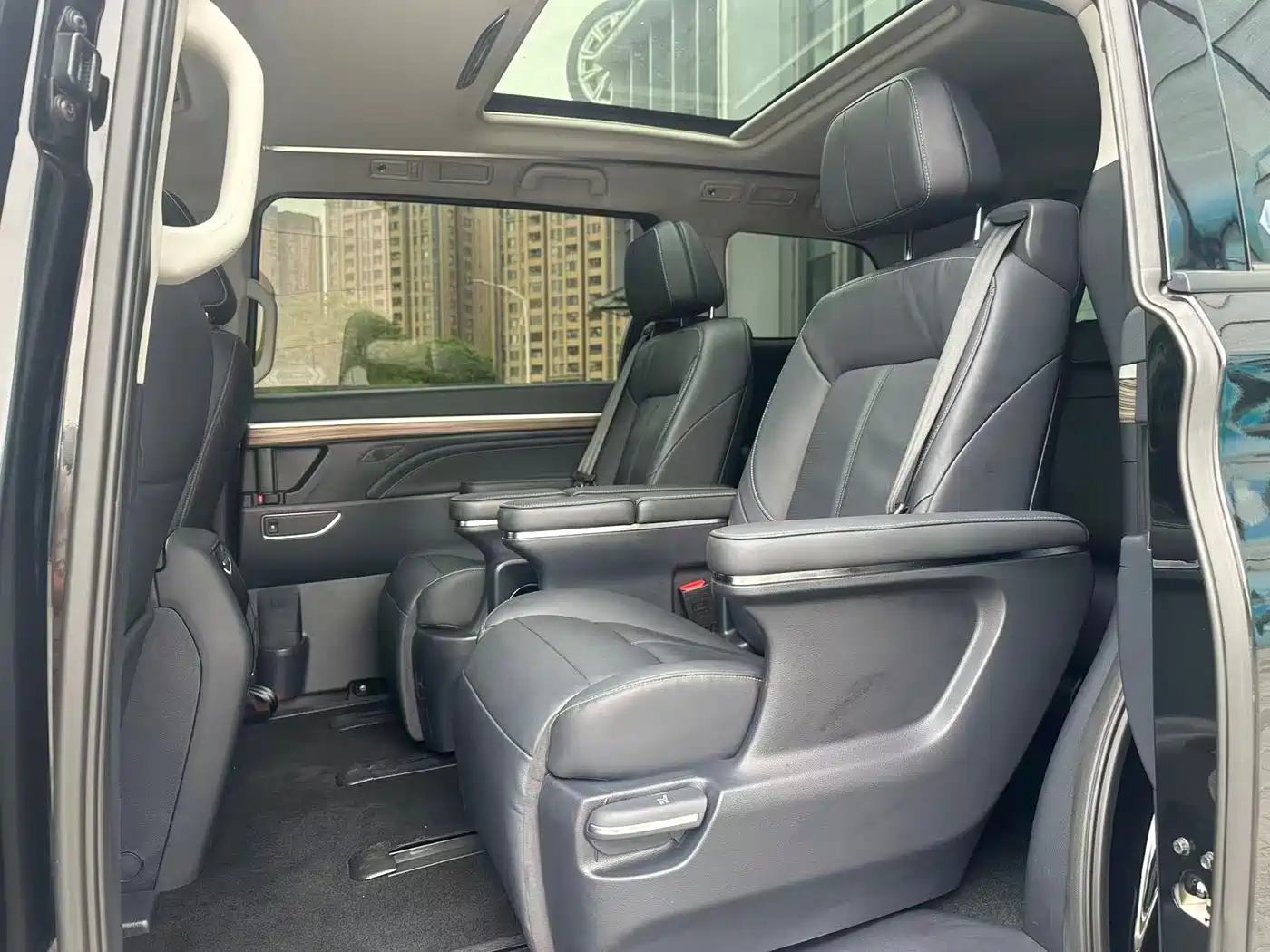 GAC Trumpchi Trumpchi M8 2021 Master Series 390T Ultimate Edition фото 19