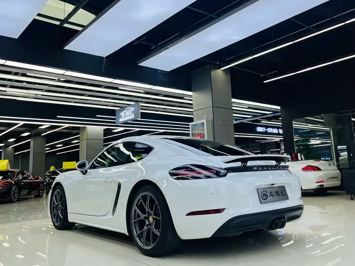 Фото 4 - Porsche 718